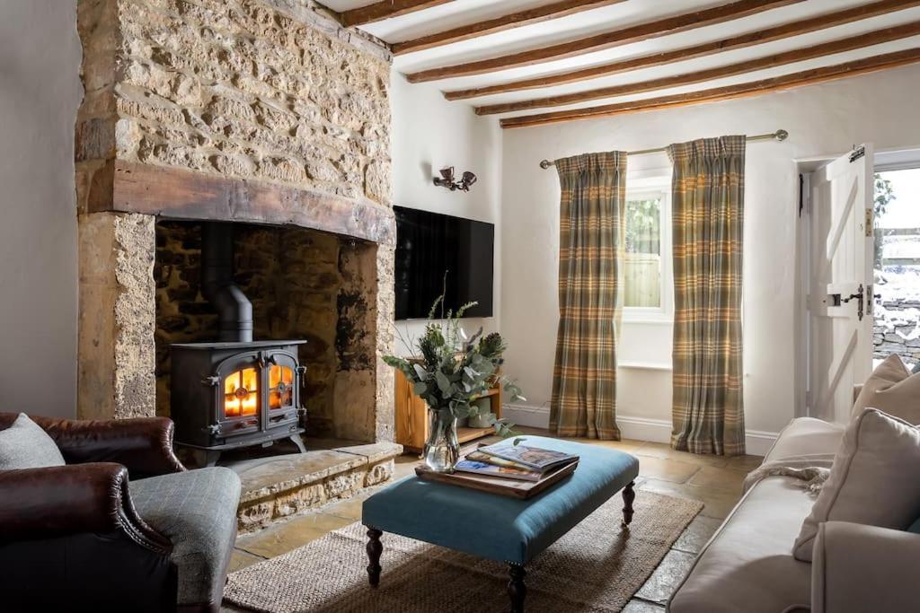 Charming 17Th Century Cotswold Cottage Adlestrop Екстер'єр фото