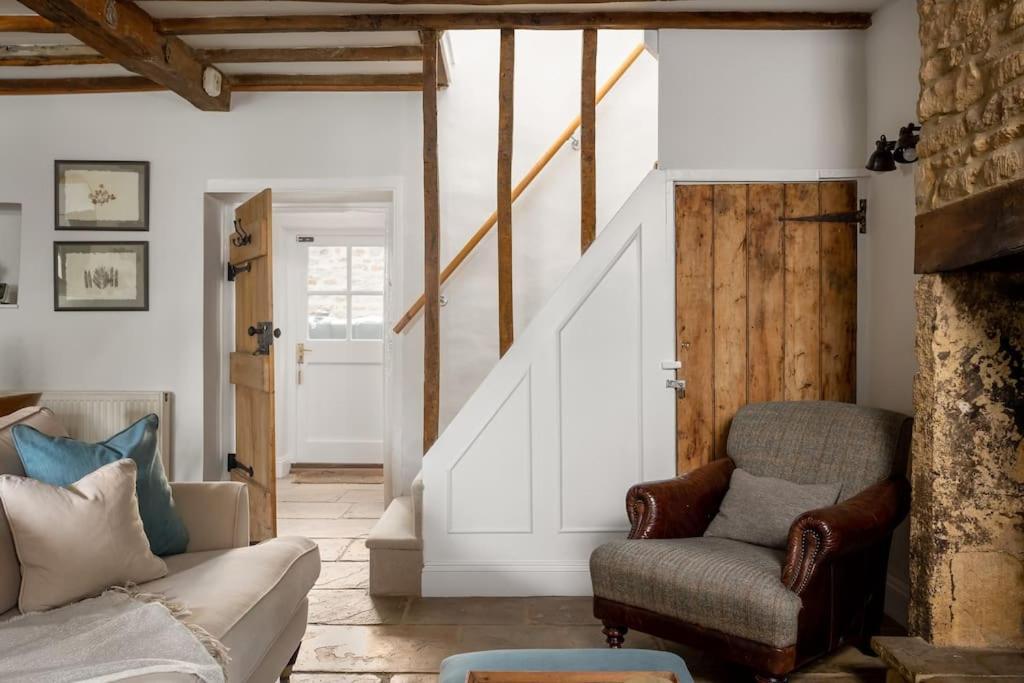 Charming 17Th Century Cotswold Cottage Adlestrop Екстер'єр фото