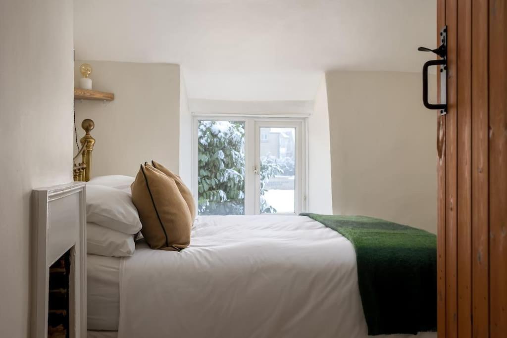 Charming 17Th Century Cotswold Cottage Adlestrop Екстер'єр фото