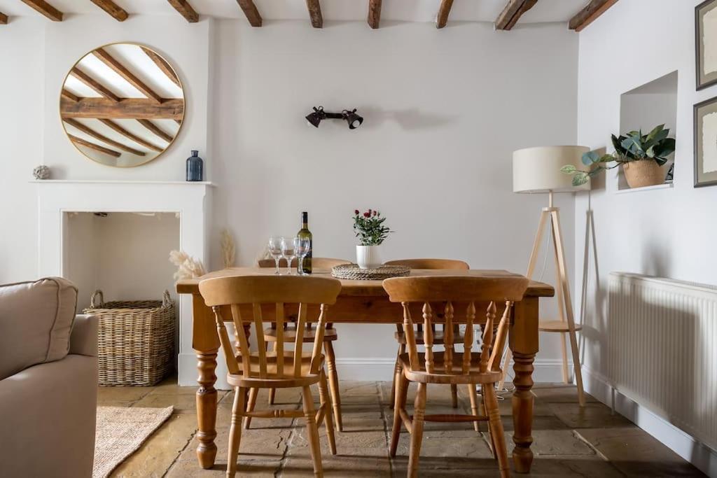 Charming 17Th Century Cotswold Cottage Adlestrop Екстер'єр фото