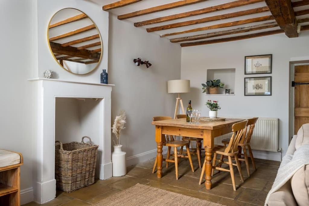 Charming 17Th Century Cotswold Cottage Adlestrop Екстер'єр фото