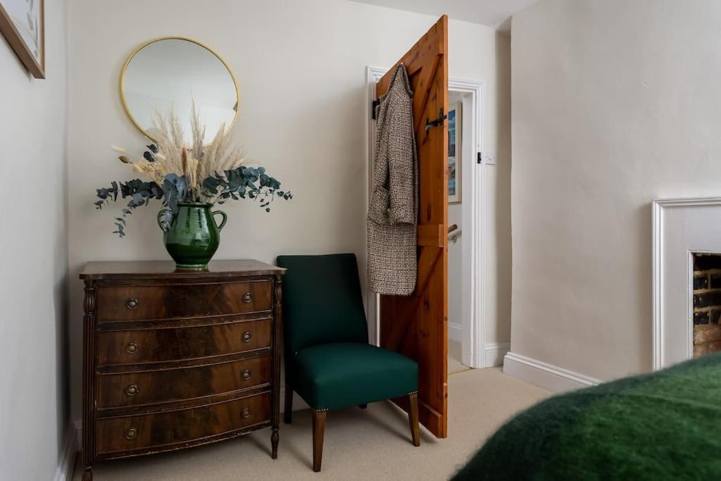 Charming 17Th Century Cotswold Cottage Adlestrop Екстер'єр фото